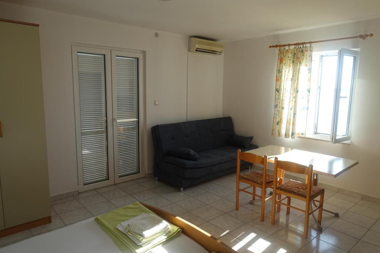 Apartments Galeb Rtina Eksteriør billede