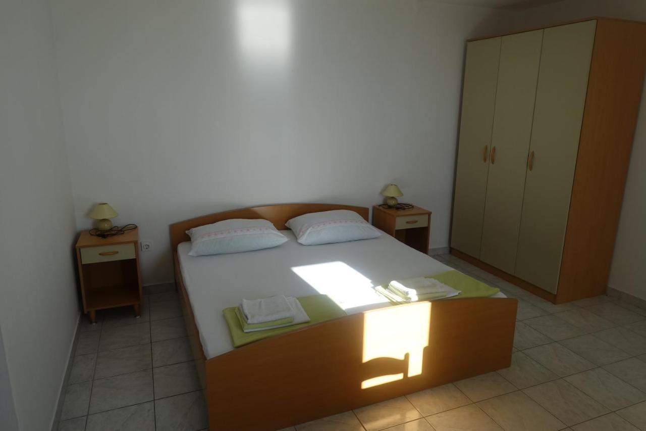 Apartments Galeb Rtina Eksteriør billede