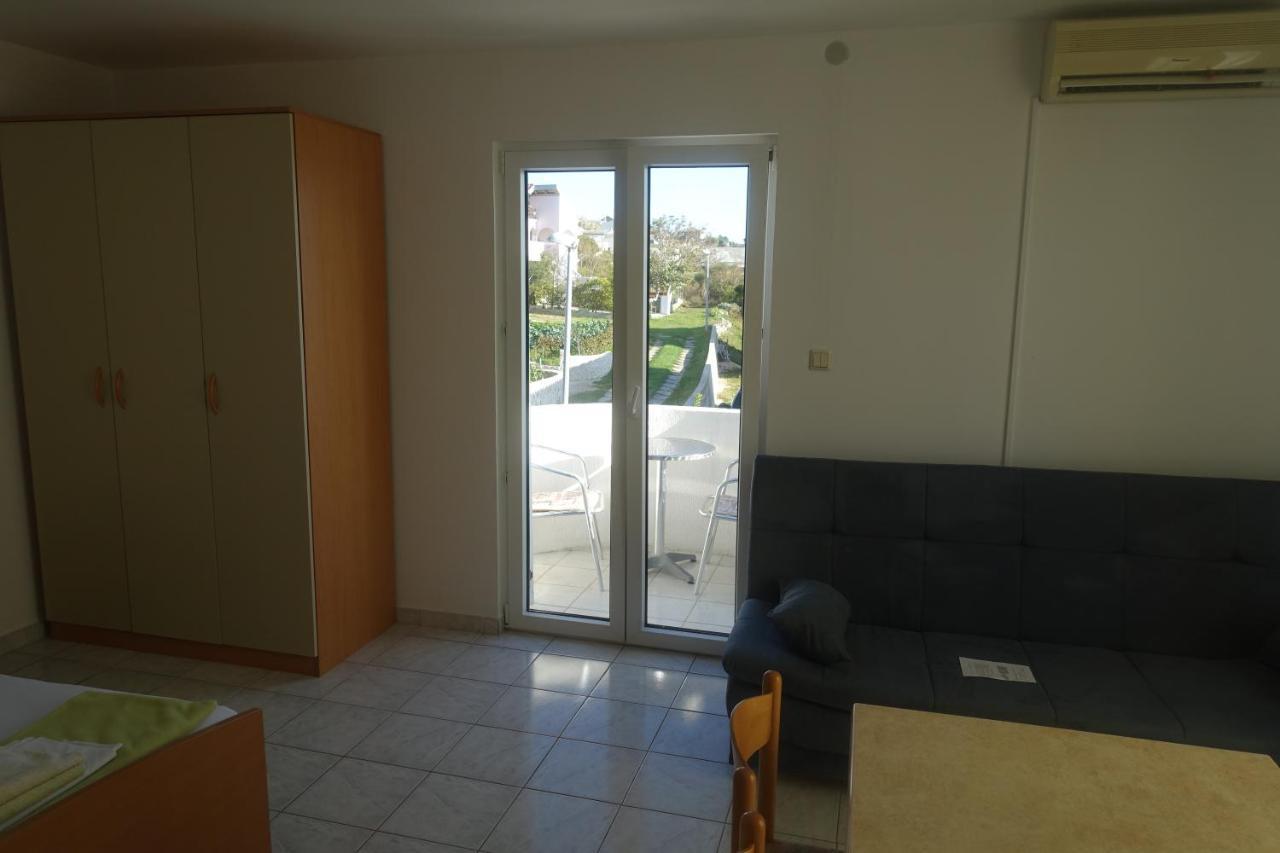 Apartments Galeb Rtina Eksteriør billede