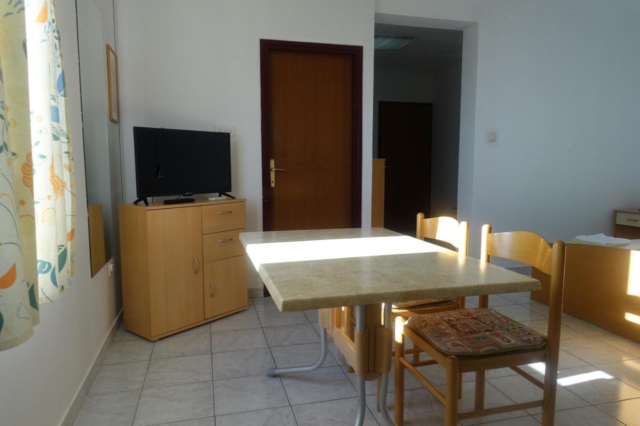 Apartments Galeb Rtina Eksteriør billede